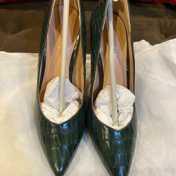 TORGEIS heels - Picture 2 of 6